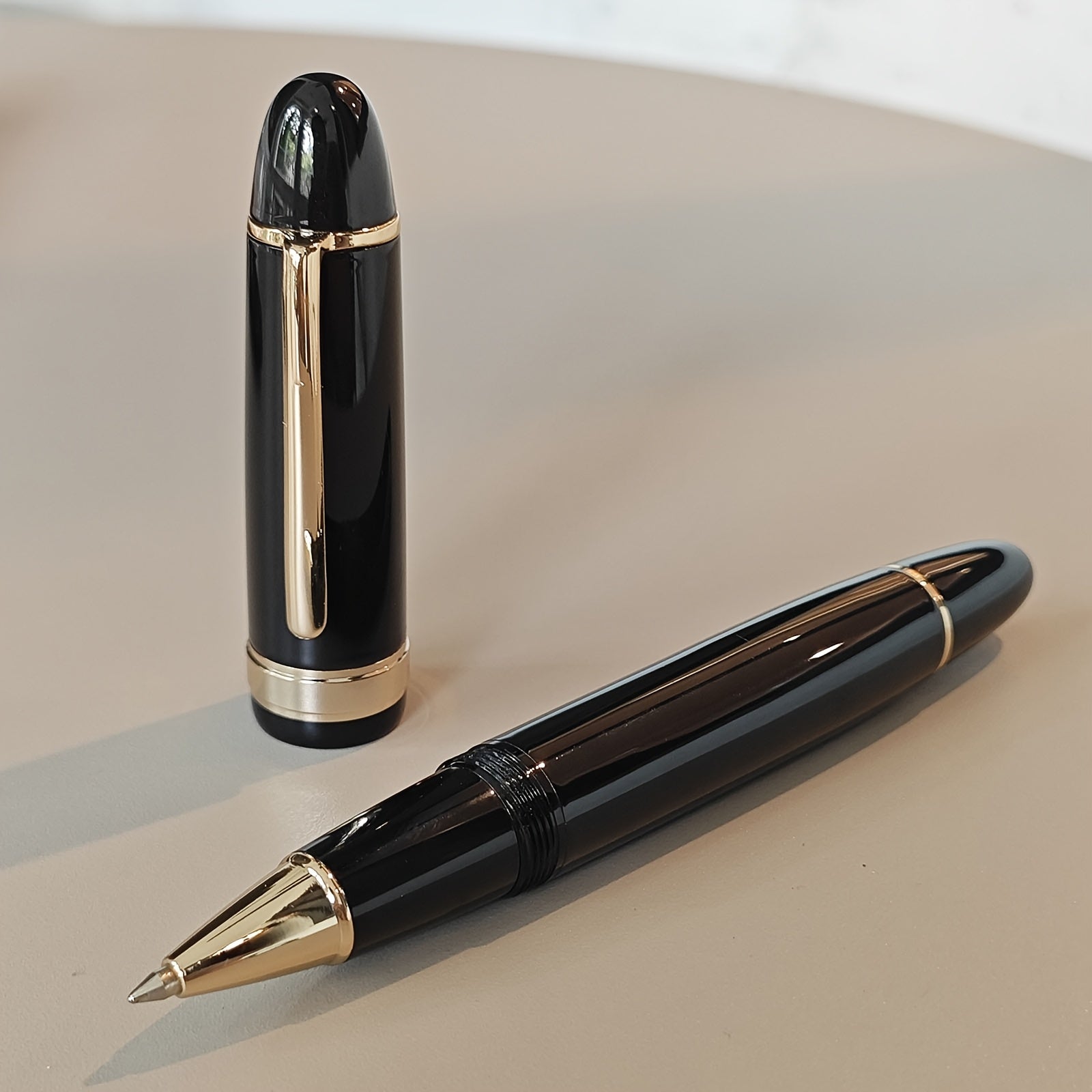 Professional Big Heavy Smooth Writing Roller Pen, Classic Carved Design, Perfect for Men Gifts or Daily Use, 1 pc